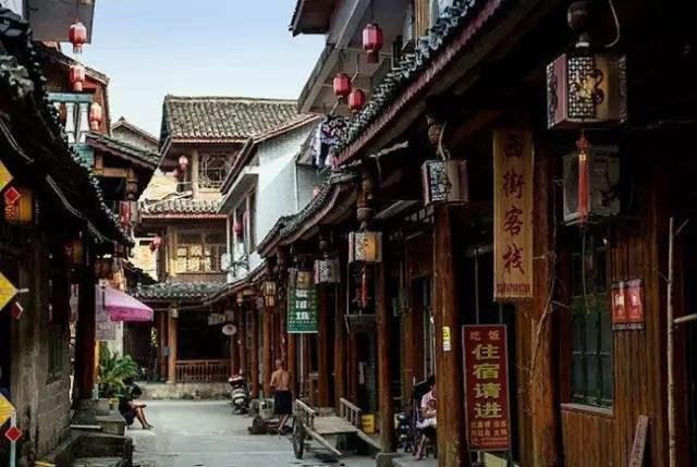 深入了解41岁谢霆锋拍戏被偶遇,拍戏现场有哪些亮点值得关注?,加入知识星球平台